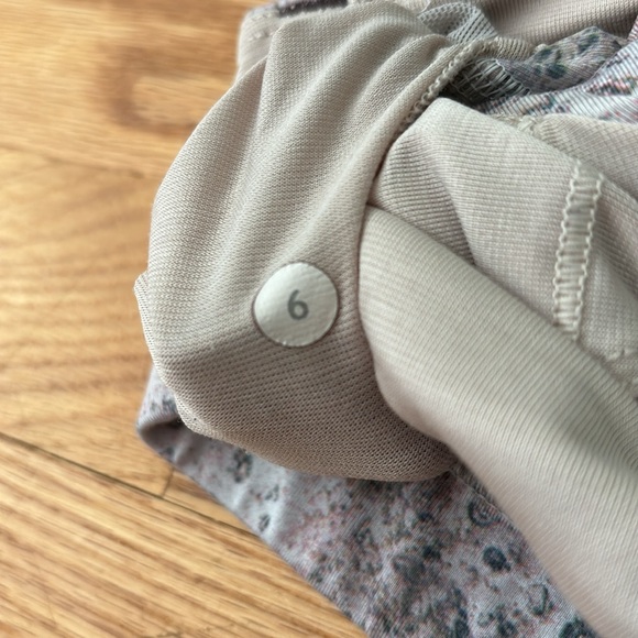 LULULEMON Sports Bra - Picture 4 of 4